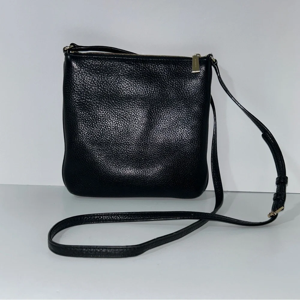 MICHAEL KORS RILEY LEATHER FLAT CROSSBODY‎ WOMEN'S BLACK BAG PURSE